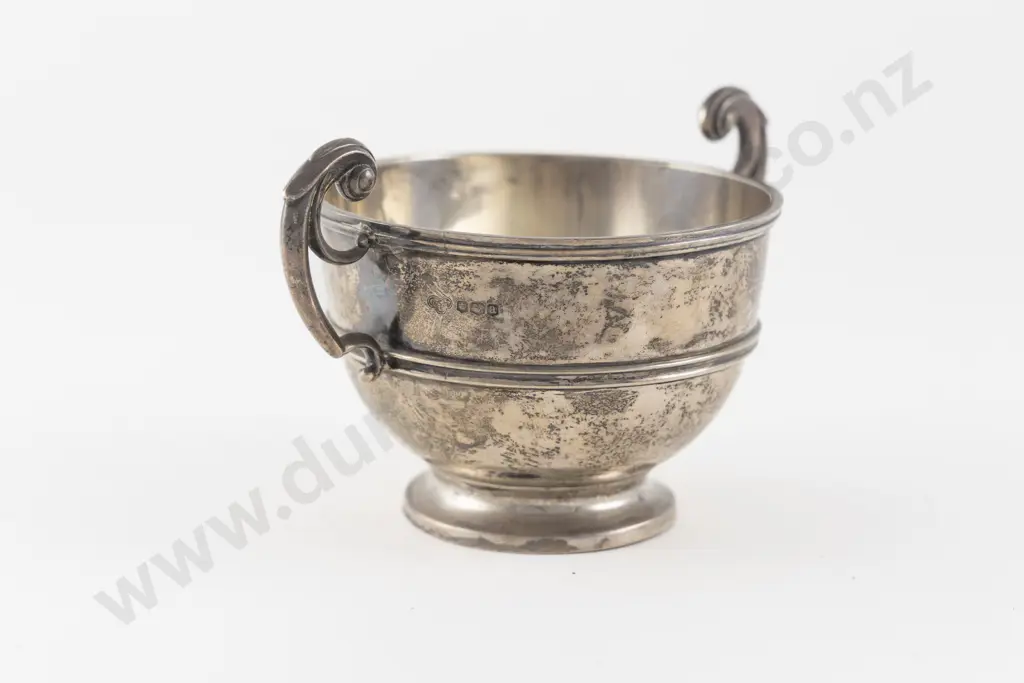 Geo V S/S Two Handled Prize Cup Image 1++