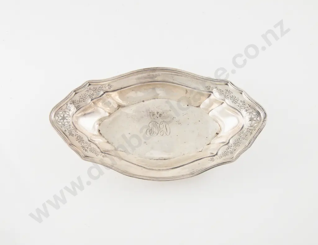 American S/S Quatrefoil Shaped Table Bowl Image 1++