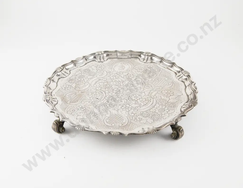 Geo II S/S Salver Image 1++