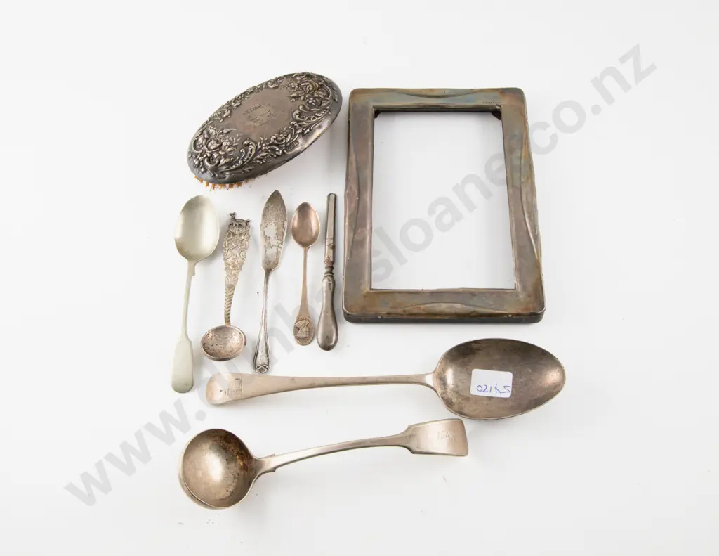 4 Pieces Of S/S Cutlery Image 1++