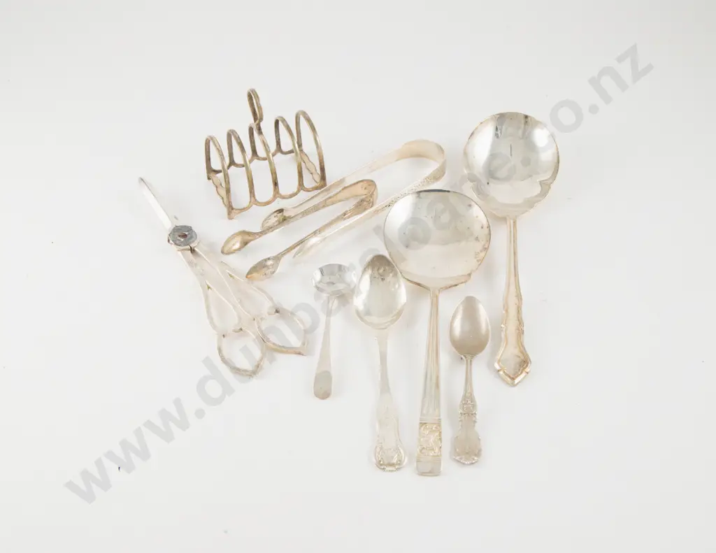 Pair Of Geo III S/S Sugar Tongs Image 1++