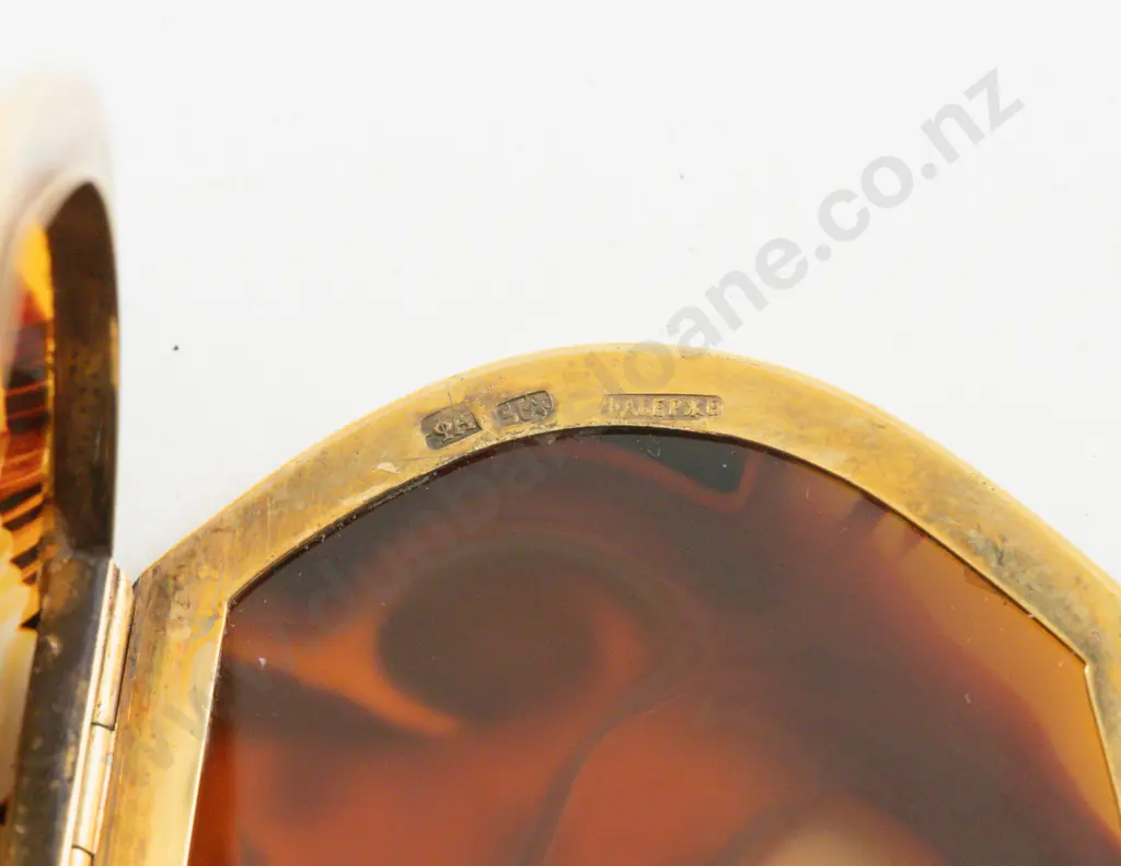 Russian Faberge Cornelian Snuff Box Image 1++