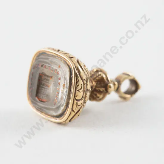 9ct Seal Fob with Intaglio Armorial Quartz Panel