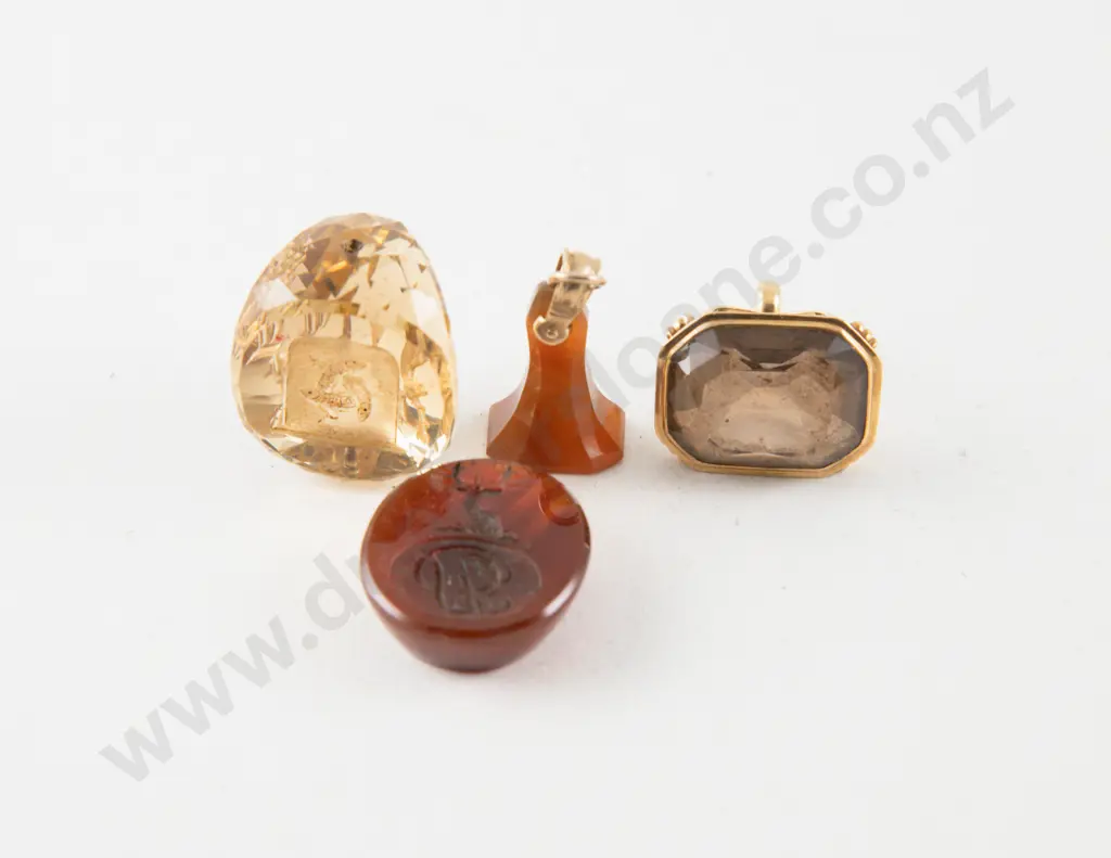 14ct and 9ct Smoky Quartz and Carnelian Seal Fobs Image 1++