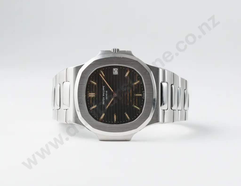 Circa Late C1970's Patek Philippe Reference (3700) Jumbo Nautilus Automatic Wrist Watch Image 1++