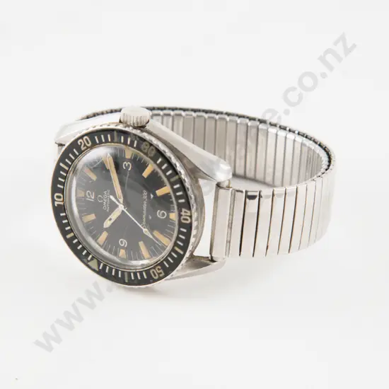 C1967 Omega Seamaster 300 Stainless Steel Automatic Mens Wristwatch