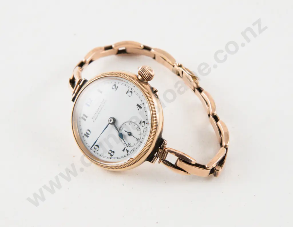 Early C20th 9ct Gold Wrist Watch retailed by Petersens Ltd Christchurch Image 1++