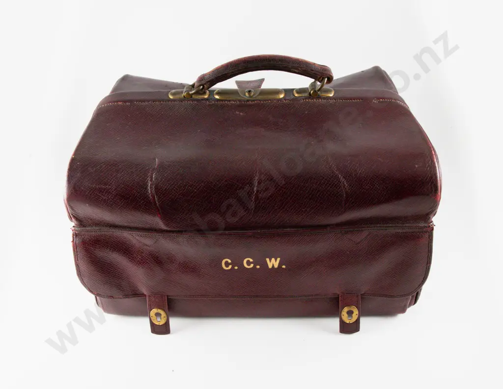 Victorian Moroccan Leather Gentleman's Travel Vanity Case Image 1++