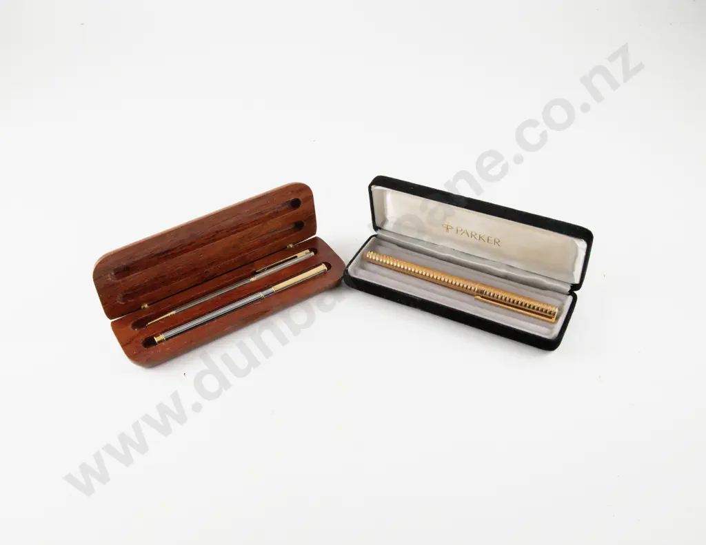 ST Dupont Paris Ballpoint Pen in Classic Gold Plate Case with Other Set Image 1++