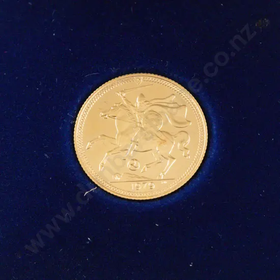 1979 Gold Sovereign Pobjoy Mint for The Isle of Man to commemorative QEII Visit