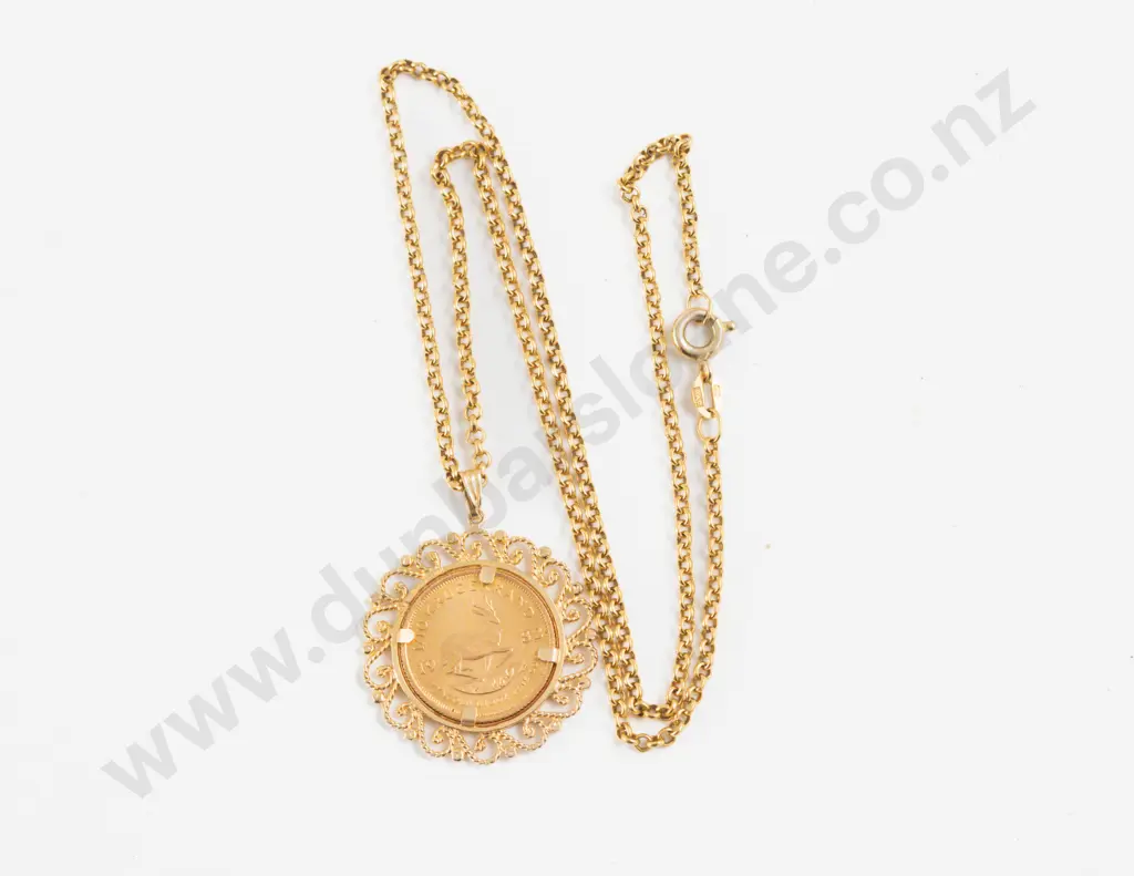 1982 South African Gold 1/10 Krugerrand in 9ct Fancy Pendant Frame and Trace Link Neck Chain Image 1++