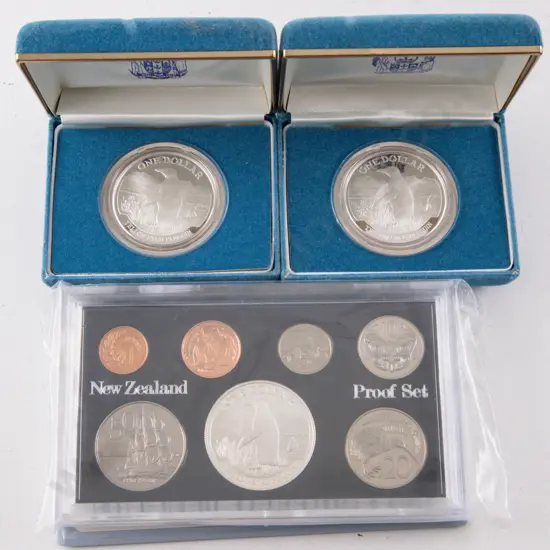 NZ Two 1988 Proof Silver Dollars Yellow-Eyed Penguin with 7pce Proof Coin Set