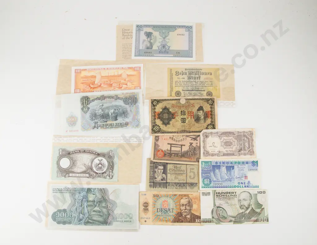 Collection Various Old World Bank Notes (13) Image 1++
