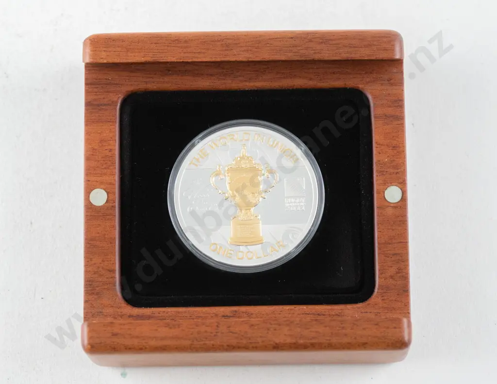 NZ 2011 The Webb Ellis Cup One Dollar Coin Silver Proof Coin Image 1++
