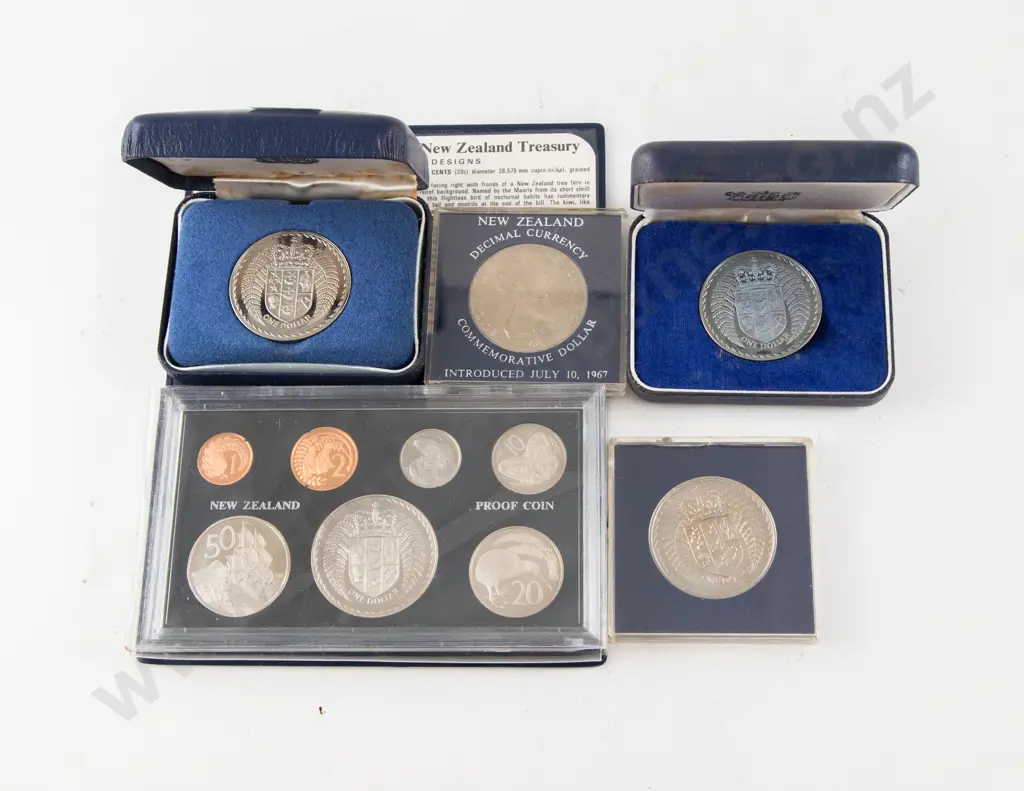 NZ 1973 1975 Unc Silver Dollars with 7pce Proof Coin Set and Unc $1x2 1967 Image 1++