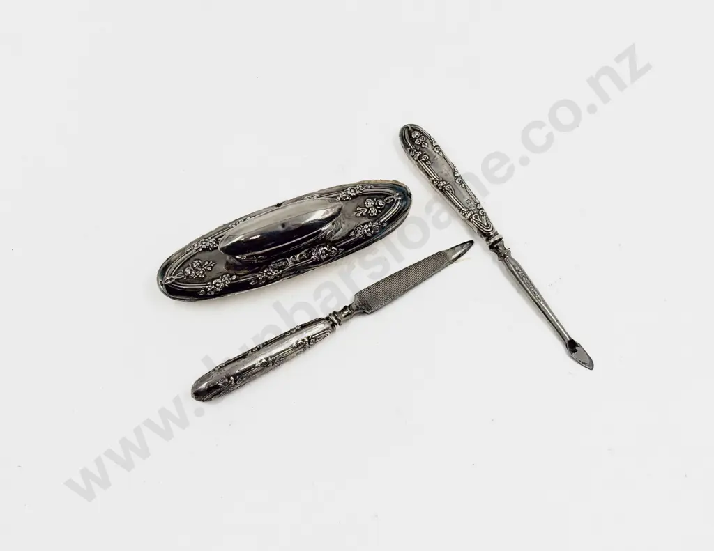 Three Piece S/S Manicure Set Image 1++