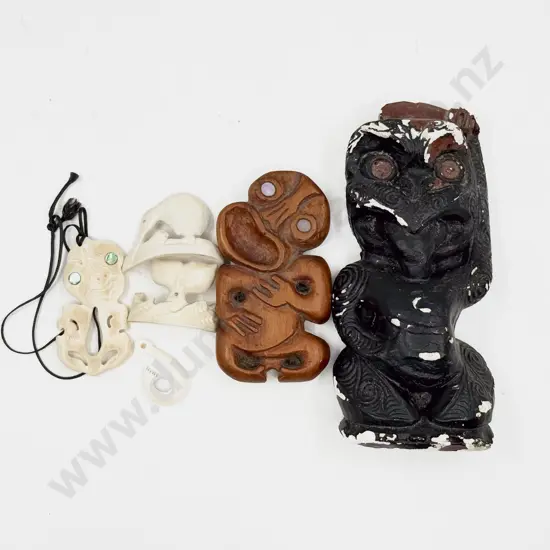 Small Quantity of Assorted Maori Tourist Ware incl Pendants & Plaster Ware