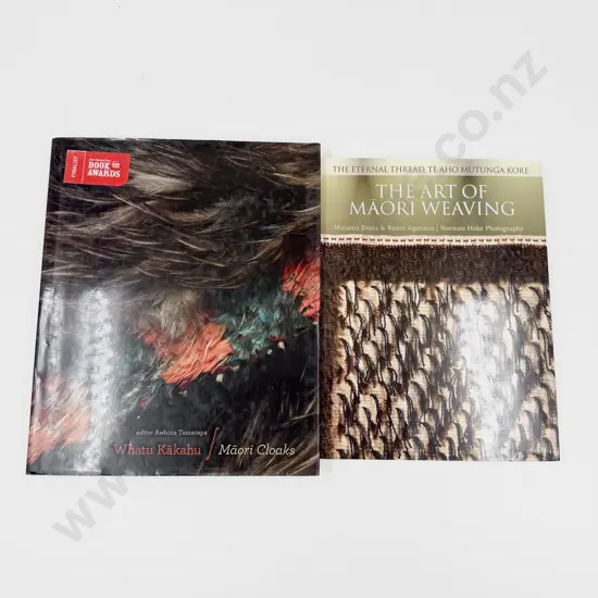The Art of Maori Weaving together with Maori Cloaks