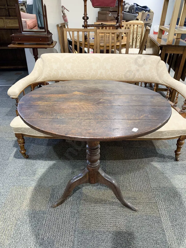 Geo III Oak Circular Snap Top Supper Table Image 1++