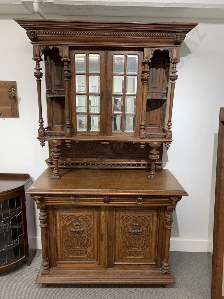 Late C19th Century Belgian Oak Two Stage Dresser Image 1++