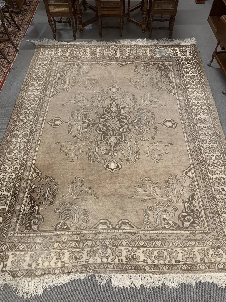 Large Persian Rug Image 1++