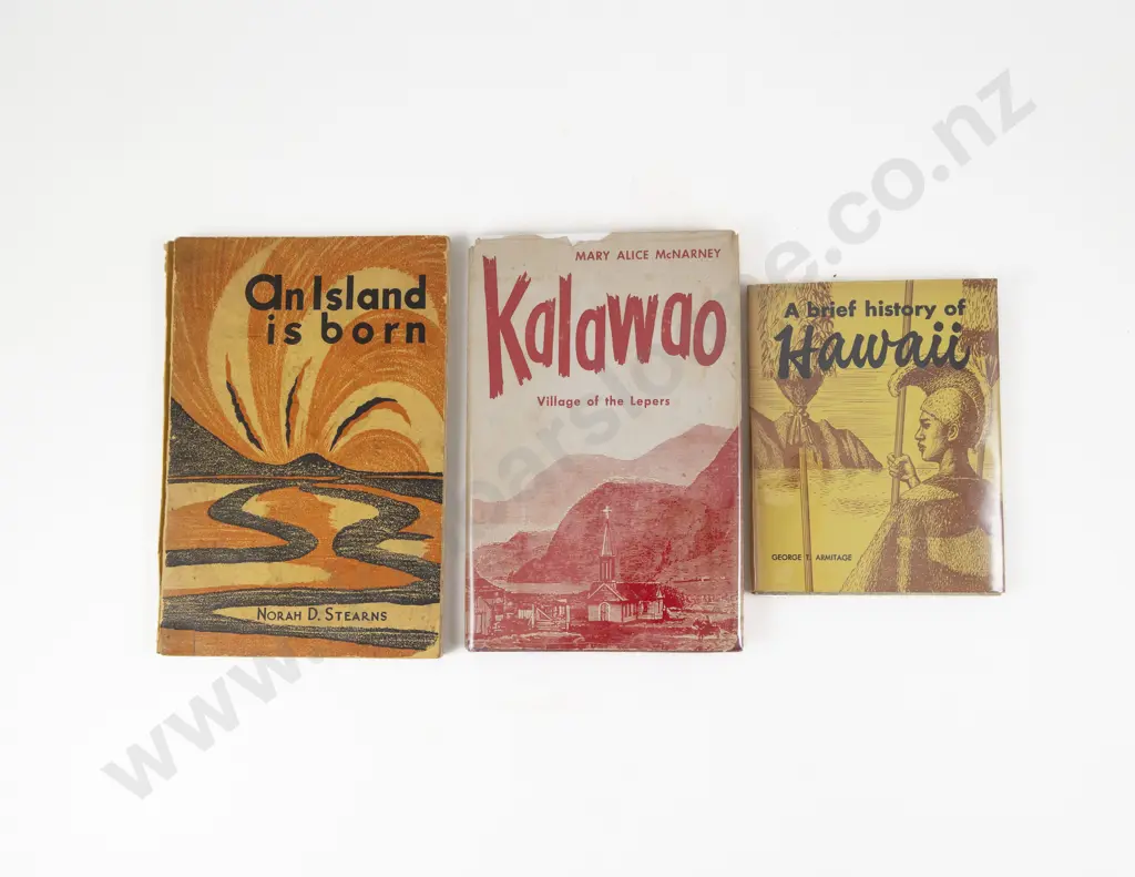 3 Hawaiian Volumes Image 1++