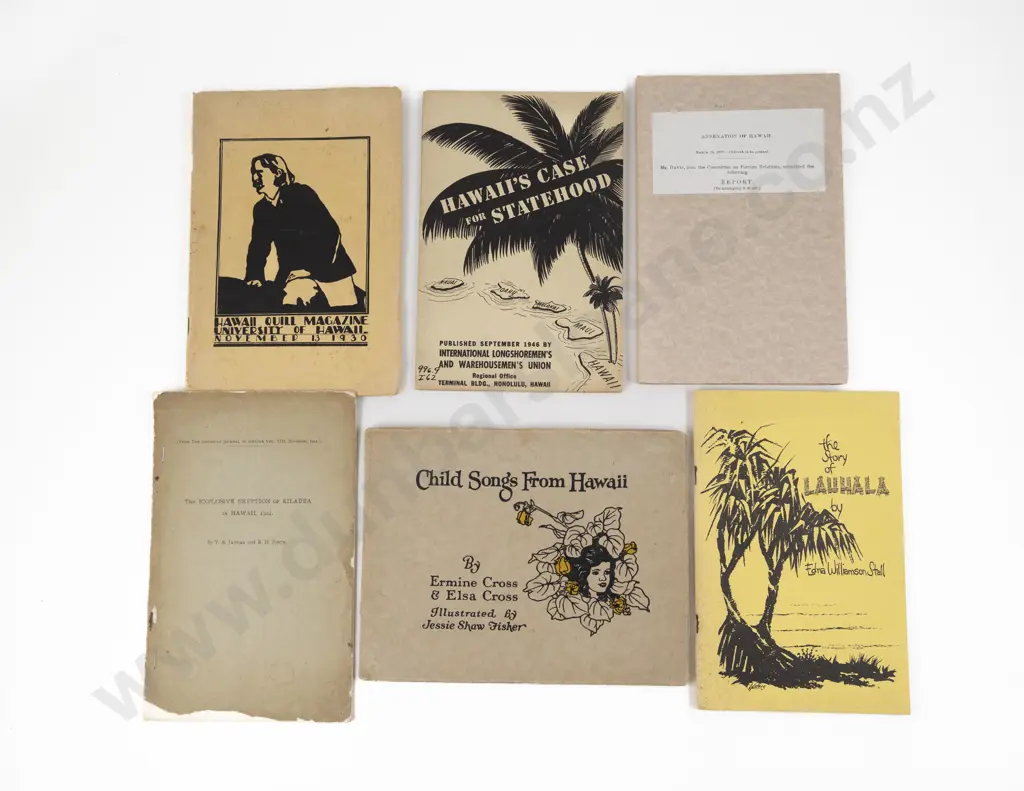 6 Various Hawaiian Booklets & Pamphlets Image 1++