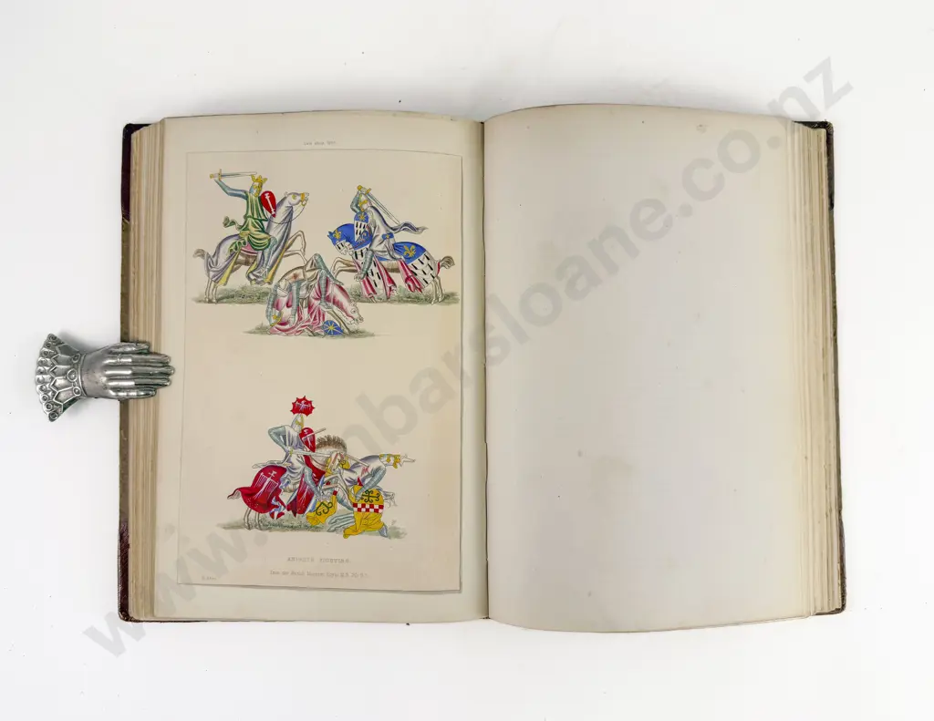 Shaw Henry - Dresses and Decorations of the Middle Ages Image 1++