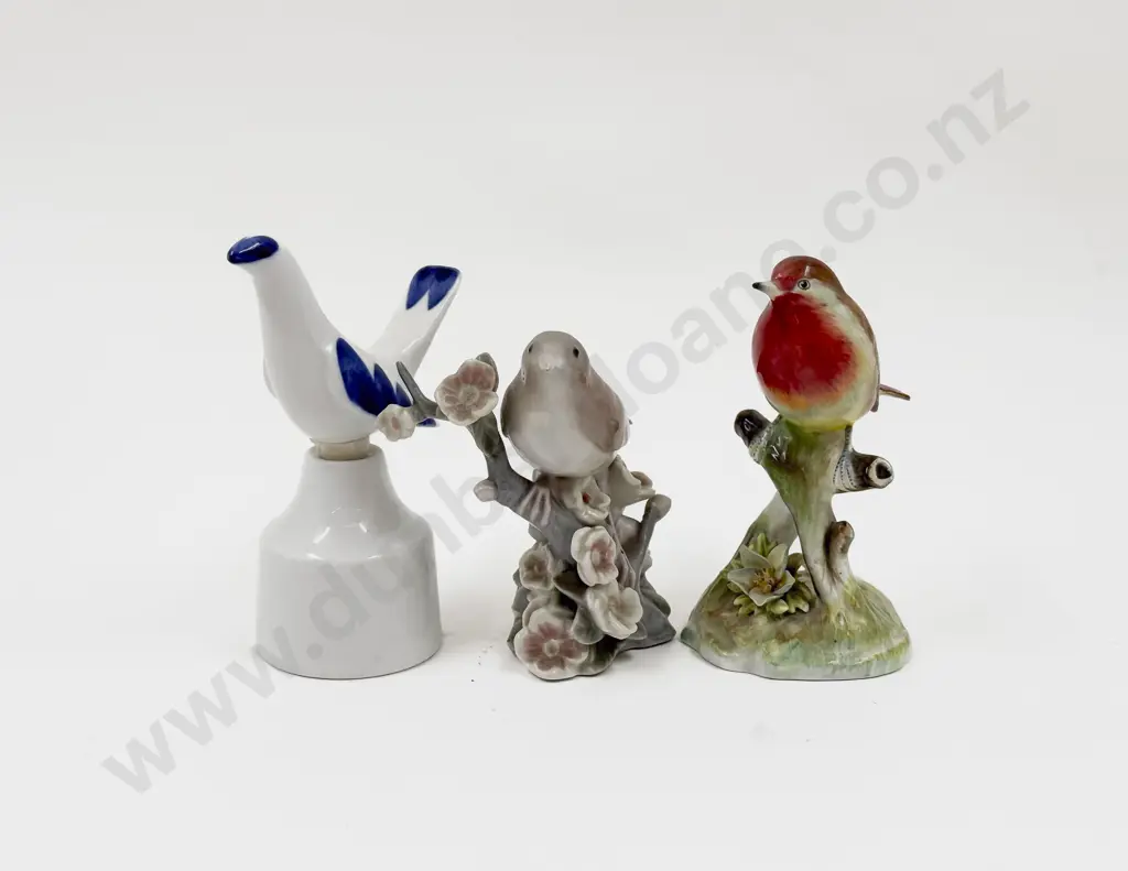 Three Bird Ornaments Including Lladro and Royal Worcester Image 1++