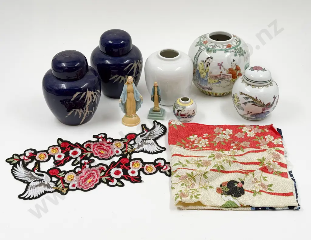 Quantity of Assorted Ginger Jars etc Image 1++