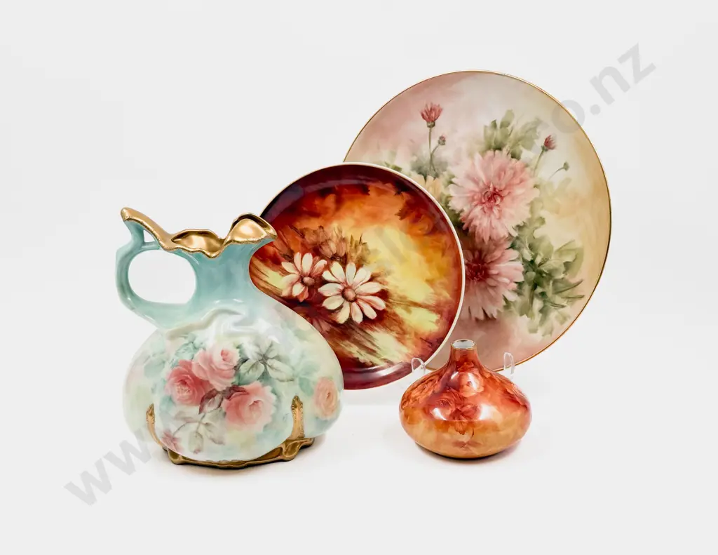 Quantity of Assorted Handpainted Fancy China Image 1++
