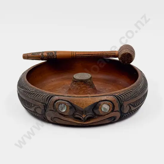 NZ Tourist Ware Nut Bowl & Hammer