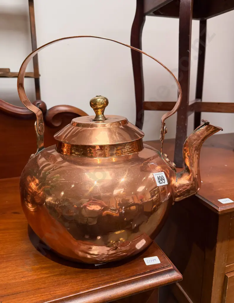 Large Dutch Copper Kettle Image 1++