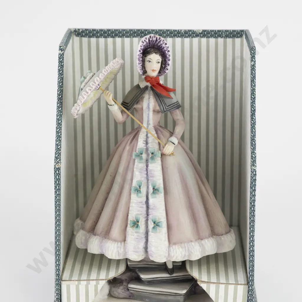 Original Boxed Royal Worcester Figure "Beatrice" Image 1++