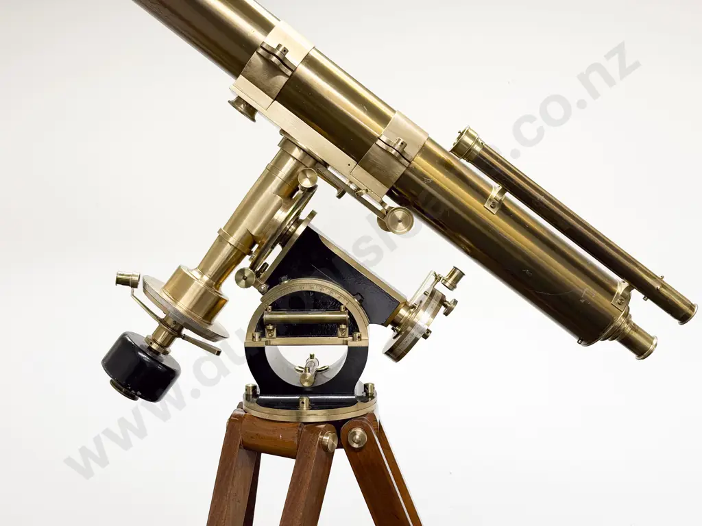 A Rare Victorian (c1859) 3.5 Inch Refracting Telescope by Thomas Cooke of York Image 1++