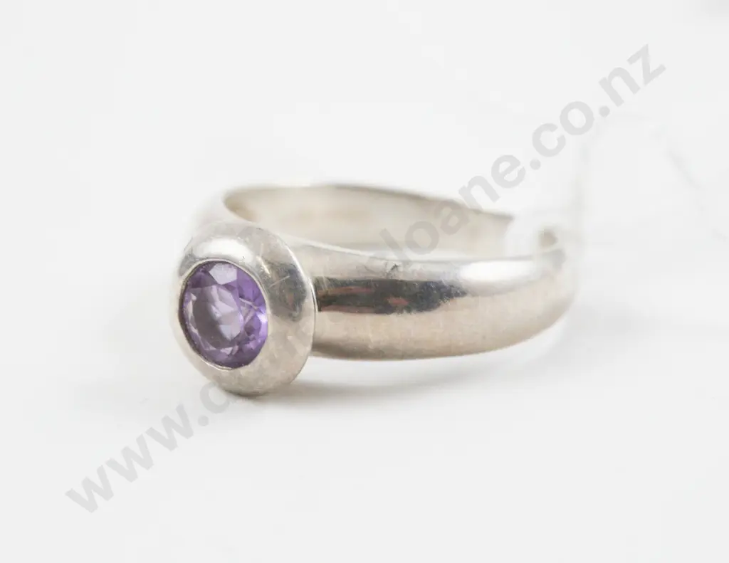 S/S Single Stone Amethyst Band Ring Image 1++