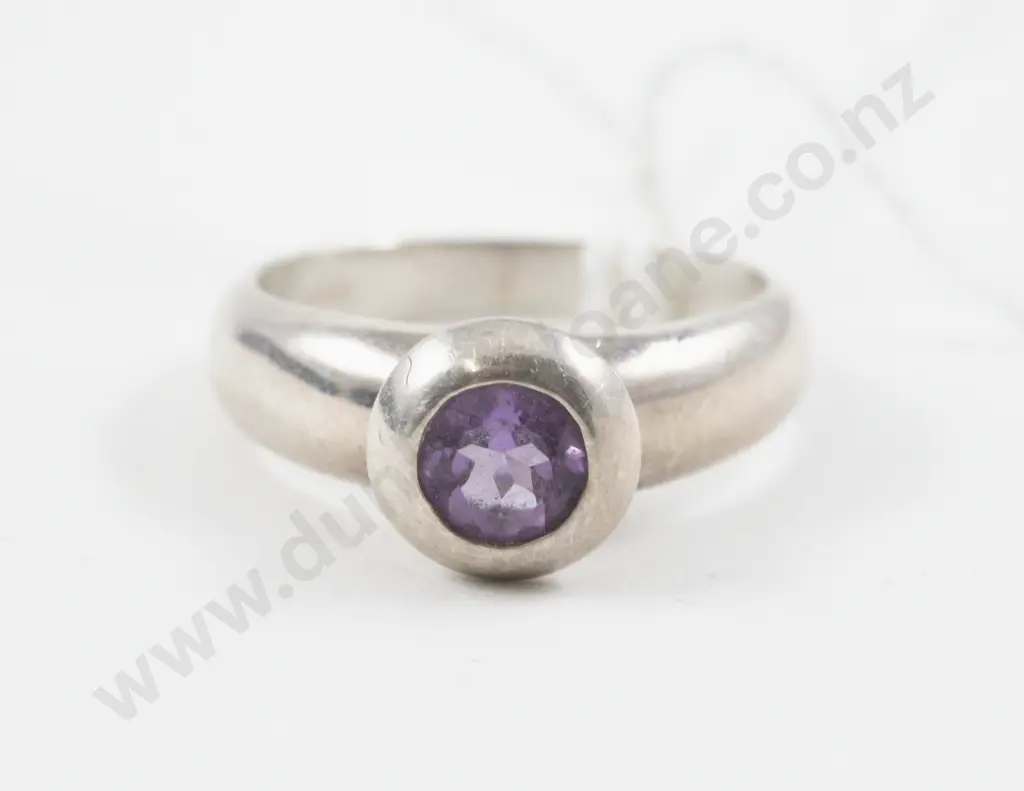 S/S Single Stone Amethyst Band Ring Image 1++