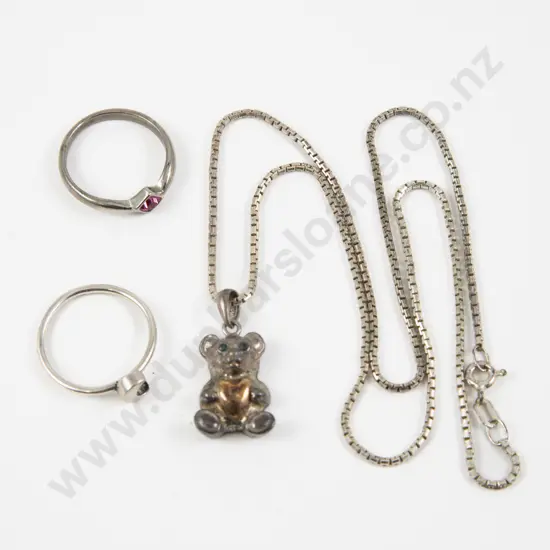 Two S/S Stacking Rings and Gem Set Teddy Bear Pendant
