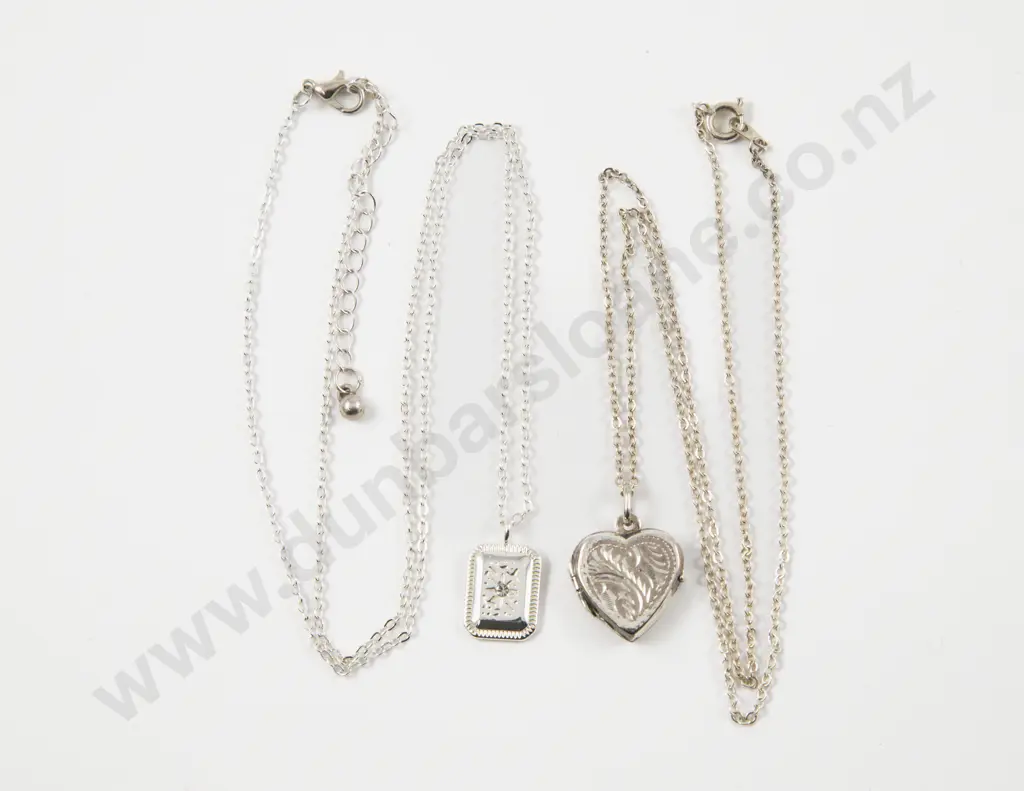 S/S Heart Shaped Photo Locket Pendant with Other Pendant Image 1++