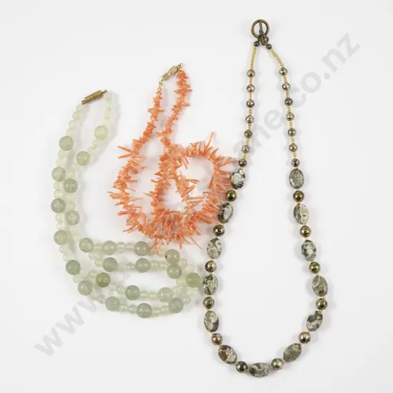 Singe Strand Coral Bead Necklace