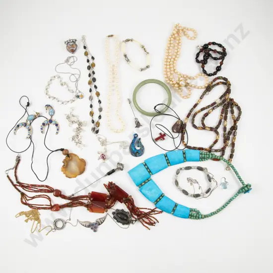 Collection of Assorted Costume Jewellery