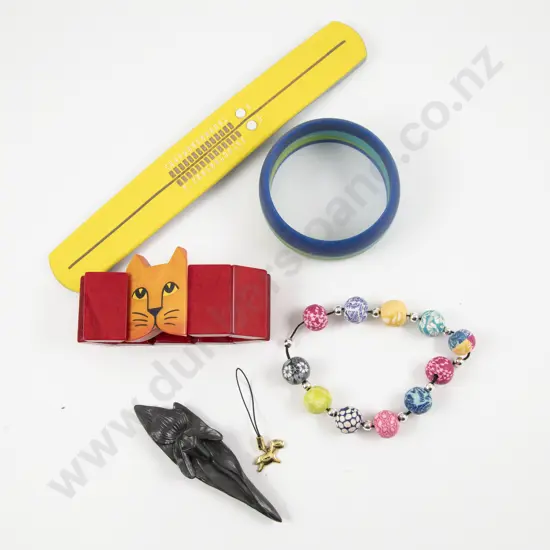 Collection of Assorted Costume Jewellery