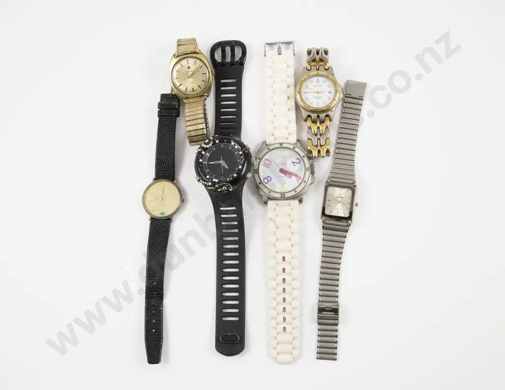 Collection of Six Gent and Ladies Wrist Watches Image 1++