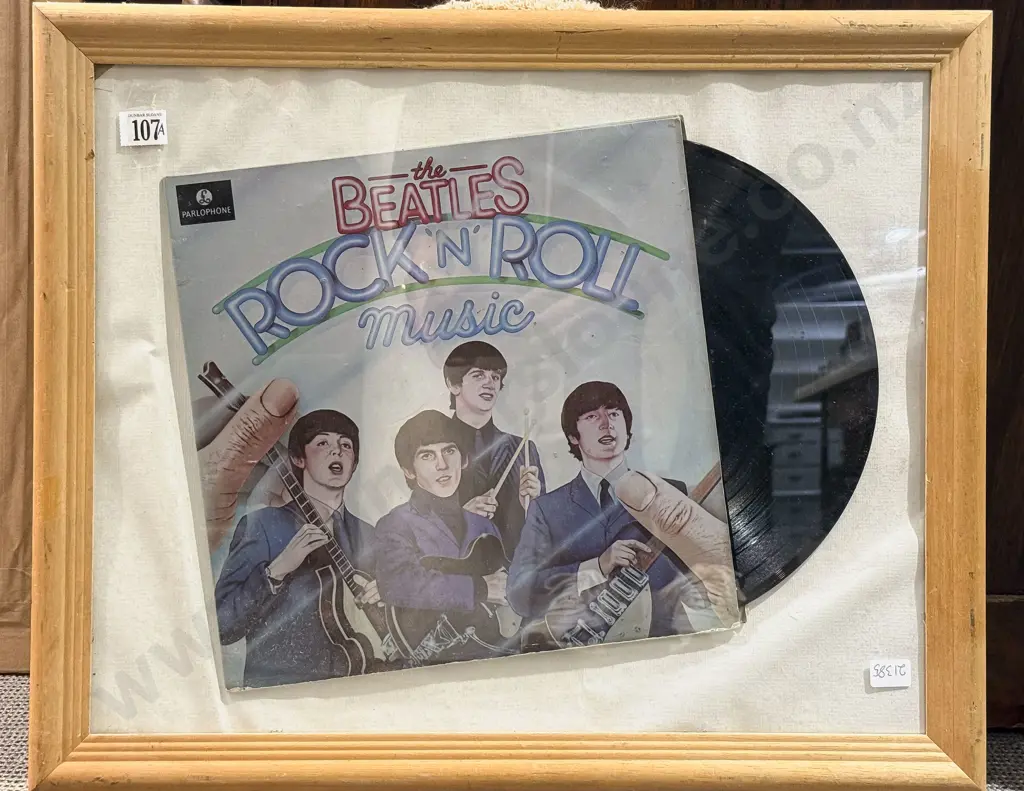 Framed Display Beatles Rock '' Roll Record Image 1++