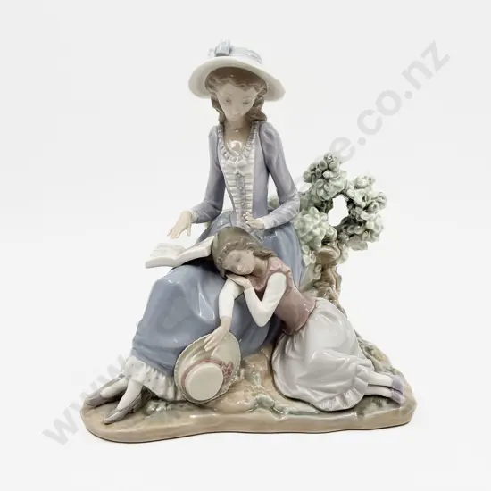Lladro Group Figure