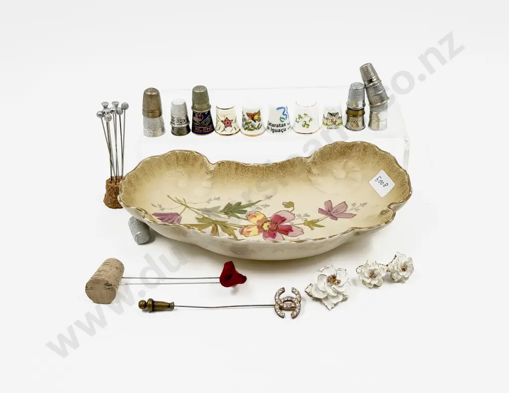 Qty of Assorted Thimbles & Hat Pins etc Image 1++