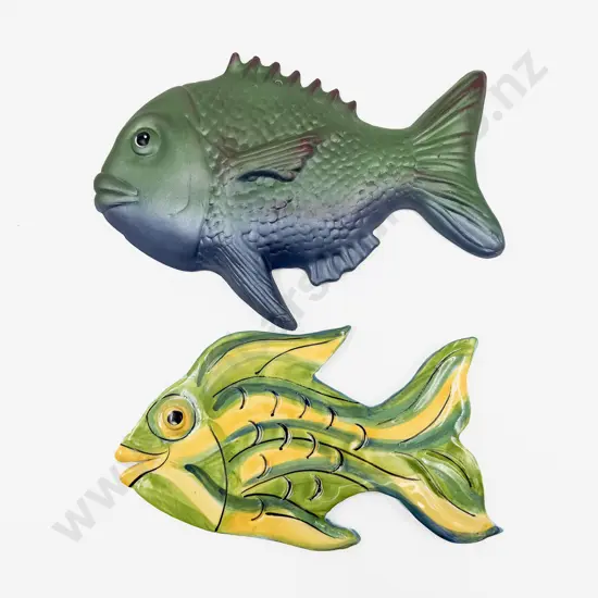 Dreaming Pottery Wall Hanging Fish and Other Fish