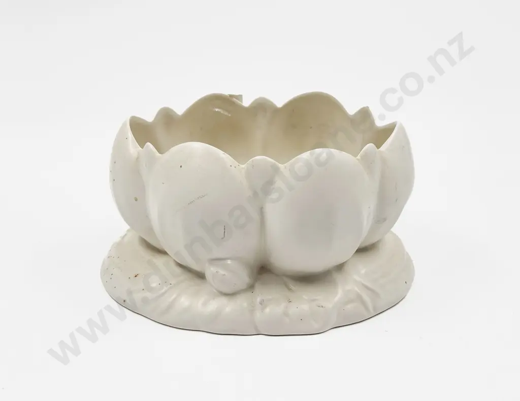 Clarice Cliff Lotus Bowl Image 1++