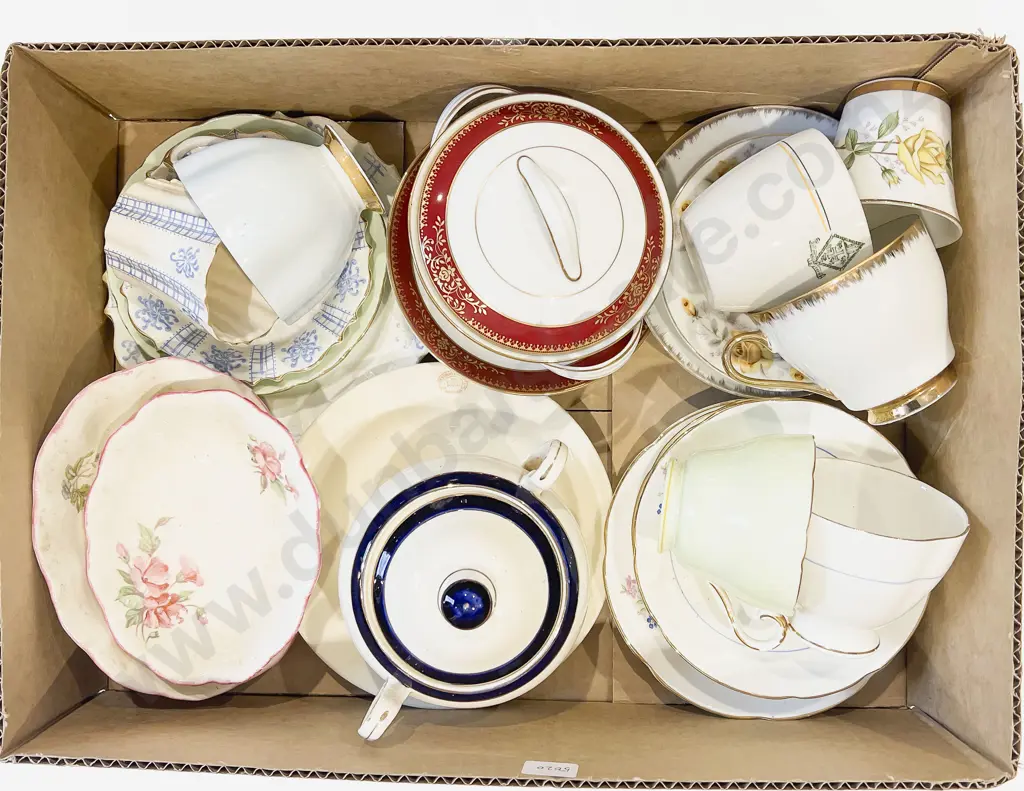 Box Qty of Assorted China Image 1++