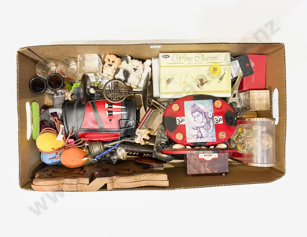 Box Qty of Assorted Collectables Image 1++